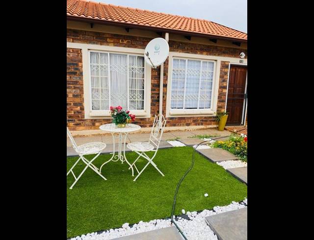 3 BEDROOM TOWNHOUSE FOR SALE IN THE ORCHARDS